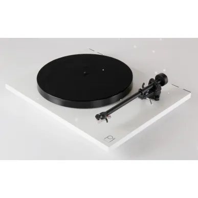 Виниловый проигрыватель Rega Planar 1 black